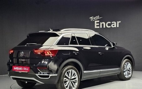 Volkswagen T-Roc I, 2021 год, 2 496 000 рублей, 5 фотография