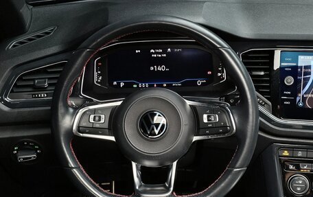 Volkswagen T-Roc I, 2021 год, 2 496 000 рублей, 17 фотография