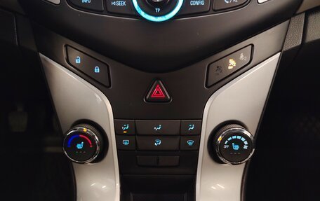 Chevrolet Cruze II, 2014 год, 806 000 рублей, 8 фотография