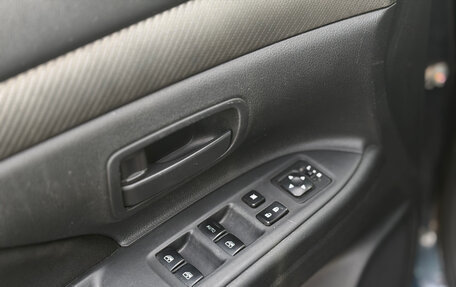 Mitsubishi Outlander III рестайлинг 3, 2017 год, 1 950 000 рублей, 8 фотография