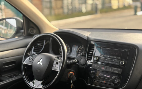 Mitsubishi Outlander III рестайлинг 3, 2017 год, 1 950 000 рублей, 17 фотография