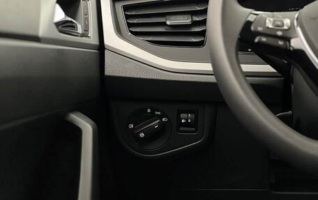 Volkswagen Polo, 2022 год, 1 400 000 рублей, 11 фотография