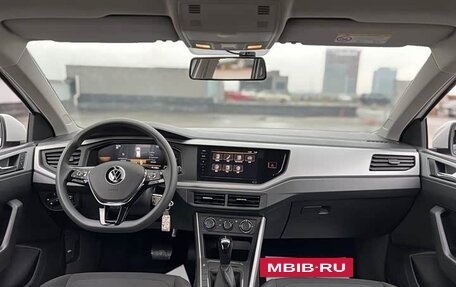 Volkswagen Polo, 2022 год, 1 400 000 рублей, 8 фотография