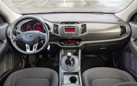 KIA Sportage III, 2012 год, 990 000 рублей, 10 фотография