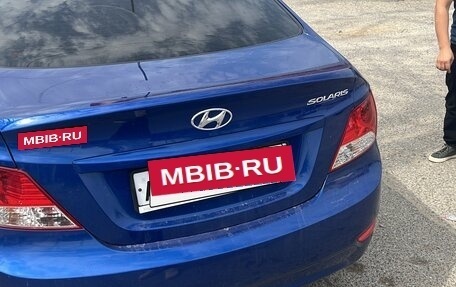 Hyundai Solaris II рестайлинг, 2013 год, 1 000 000 рублей, 2 фотография