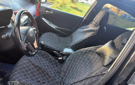 Hyundai Solaris II рестайлинг, 2015 год, 550 000 рублей, 3 фотография