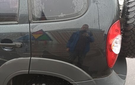 Chevrolet Niva I рестайлинг, 2011 год, 425 000 рублей, 6 фотография