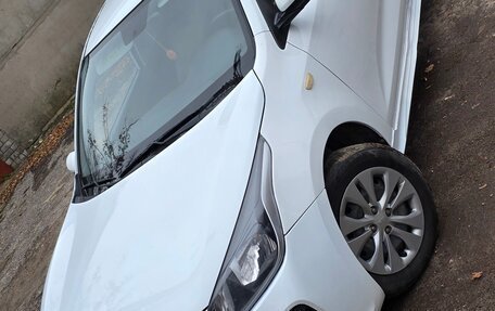 KIA Rio IV, 2018 год, 910 000 рублей, 6 фотография