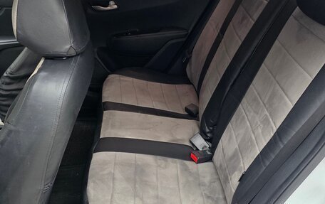 KIA Rio IV, 2018 год, 910 000 рублей, 9 фотография