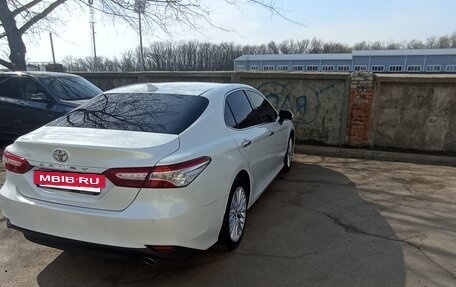 Toyota Camry, 2019 год, 2 680 000 рублей, 3 фотография