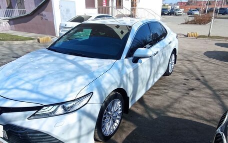 Toyota Camry, 2019 год, 2 680 000 рублей, 6 фотография