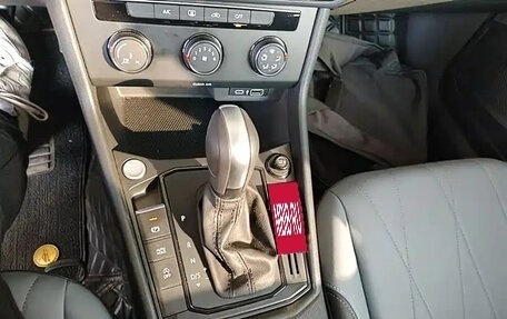 Volkswagen Lavida, 2025 год, 1 850 000 рублей, 12 фотография