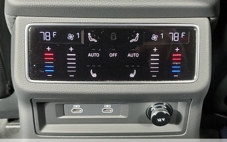 Audi RS 6, 2025 год, 21 344 672 рублей, 38 фотография