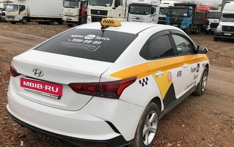 Hyundai Solaris II рестайлинг, 2022 год, 1 260 000 рублей, 2 фотография