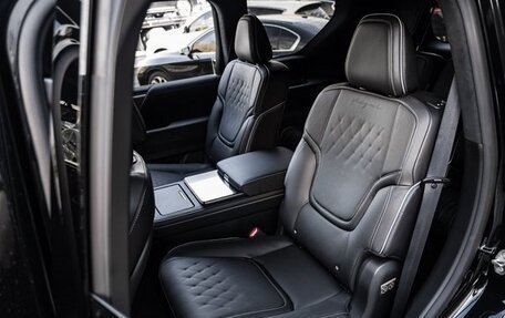 Infiniti QX80, 2025 год, 22 490 000 рублей, 14 фотография