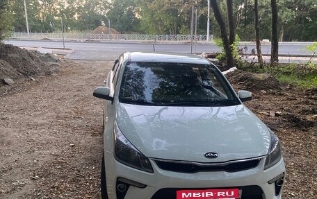 KIA Rio IV, 2018 год, 1 080 000 рублей, 4 фотография