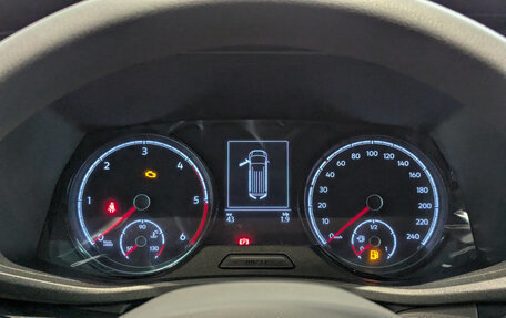 Volkswagen Caravelle T6 рестайлинг, 2024 год, 9 960 000 рублей, 7 фотография