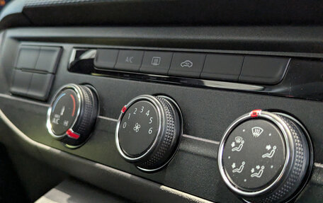 Volkswagen Caravelle T6 рестайлинг, 2024 год, 9 960 000 рублей, 12 фотография