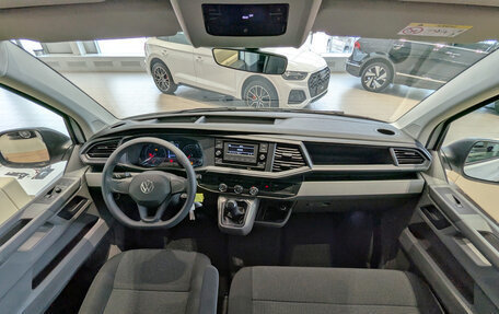 Volkswagen Caravelle T6 рестайлинг, 2024 год, 9 960 000 рублей, 16 фотография