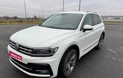 Volkswagen Tiguan II, 2018 год, 2 580 000 рублей, 1 фотография