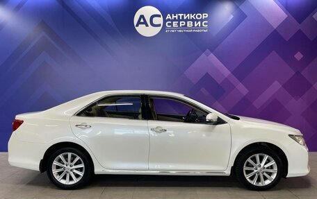 Toyota Camry, 2014 год, 1 900 000 рублей, 5 фотография