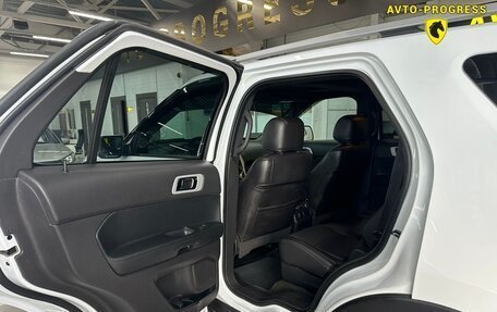 Ford Explorer VI, 2014 год, 2 135 000 рублей, 11 фотография