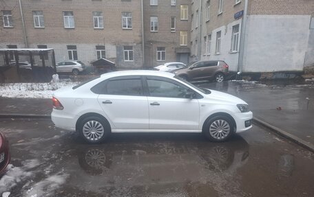 Volkswagen Polo VI (EU Market), 2019 год, 745 000 рублей, 2 фотография