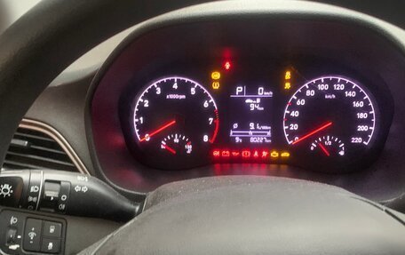 Hyundai Solaris II рестайлинг, 2019 год, 1 300 000 рублей, 5 фотография