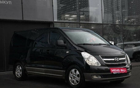 Hyundai Grand Starex Grand Starex I рестайлинг 2, 2010 год, 1 350 000 рублей, 3 фотография