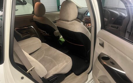 Mitsubishi Grandis, 2003 год, 685 000 рублей, 9 фотография