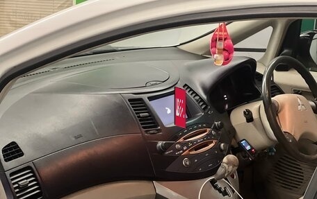 Mitsubishi Grandis, 2003 год, 685 000 рублей, 6 фотография