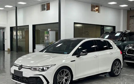 Volkswagen Golf VIII, 2022 год, 1 590 013 рублей, 3 фотография