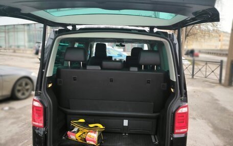 Volkswagen Multivan T6 рестайлинг, 2018 год, 3 700 000 рублей, 11 фотография