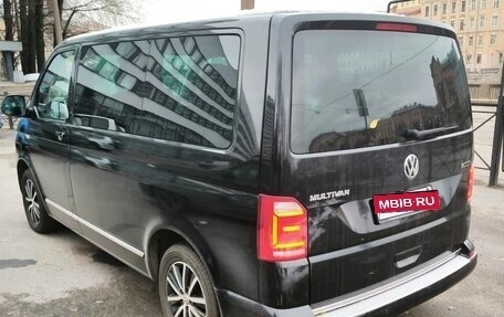 Volkswagen Multivan T6 рестайлинг, 2018 год, 3 700 000 рублей, 4 фотография