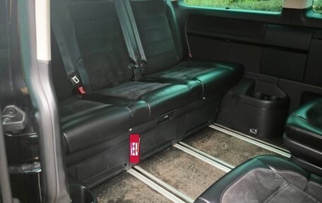 Volkswagen Multivan T6 рестайлинг, 2018 год, 3 700 000 рублей, 15 фотография