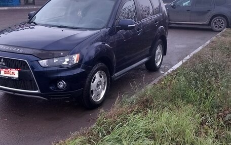 Mitsubishi Outlander III рестайлинг 3, 2011 год, 2 фотография