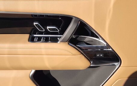 Land Rover Range Rover IV рестайлинг, 2025 год, 18 477 710 рублей, 22 фотография