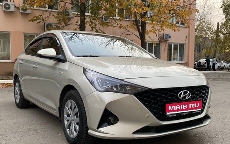 Hyundai Solaris II рестайлинг, 2020 год, 1 550 000 рублей, 1 фотография