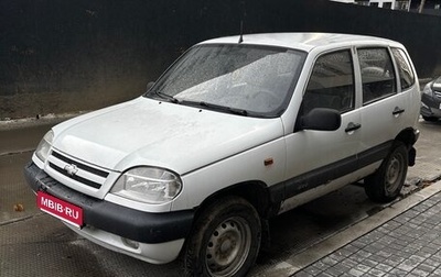 Chevrolet Niva I рестайлинг, 2003 год, 219 000 рублей, 1 фотография