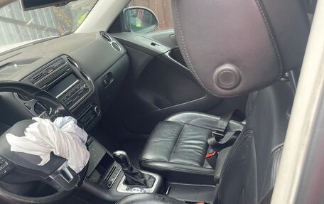 Volkswagen Tiguan I, 2011 год, 650 000 рублей, 3 фотография