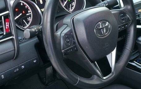 Toyota Camry, 2018 год, 2 420 000 рублей, 7 фотография