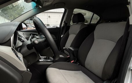 Chevrolet Cruze II, 2011 год, 599 999 рублей, 10 фотография