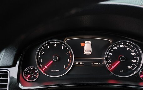 Volkswagen Touareg III, 2017 год, 3 350 000 рублей, 11 фотография