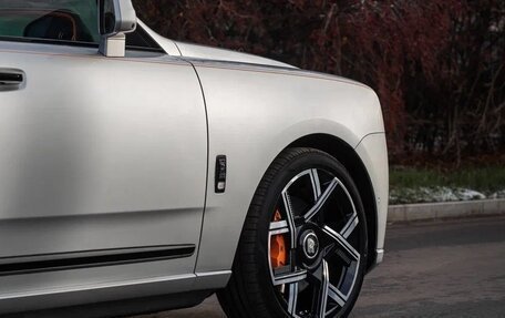 Rolls-Royce Cullinan, 2025 год, 83 000 000 рублей, 6 фотография