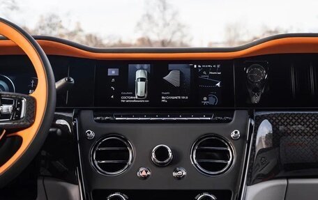 Rolls-Royce Cullinan, 2025 год, 83 000 000 рублей, 17 фотография