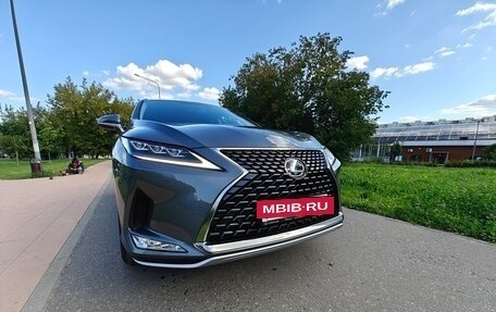 Lexus RX IV рестайлинг, 2020 год, 6 500 000 рублей, 4 фотография