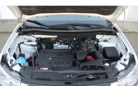 Mitsubishi Outlander III рестайлинг 3, 2012 год, 1 280 000 рублей, 9 фотография