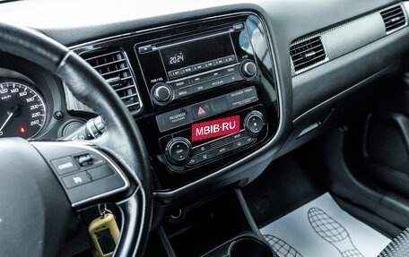 Mitsubishi Outlander III рестайлинг 3, 2016 год, 1 803 000 рублей, 21 фотография