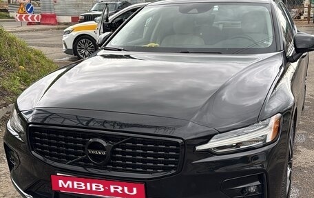 Volvo S60 III, 2021 год, 3 800 000 рублей, 2 фотография
