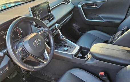 Toyota RAV4, 2021 год, 4 200 000 рублей, 8 фотография